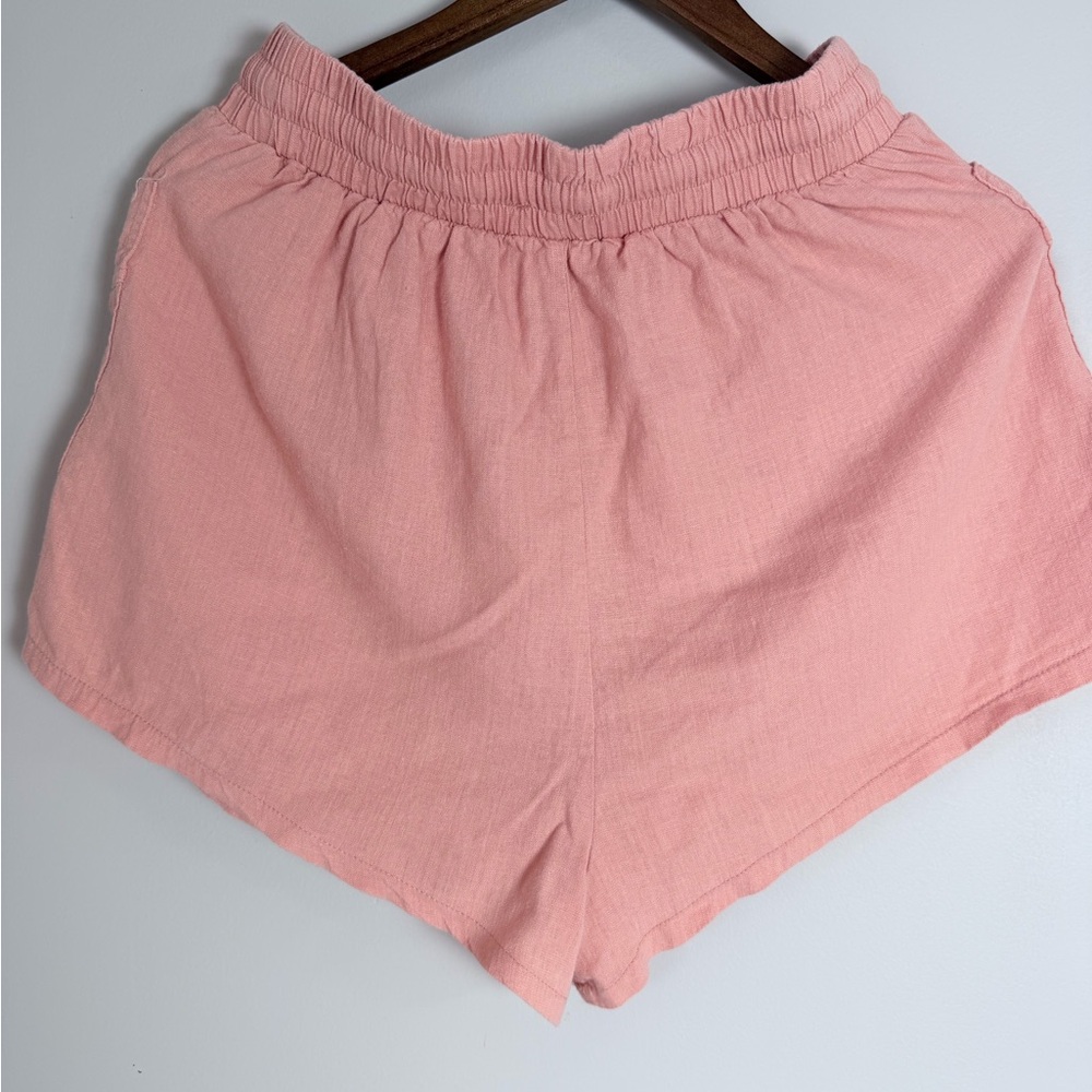 Women's Pink Cargo Shorts - Picture 4 of 9